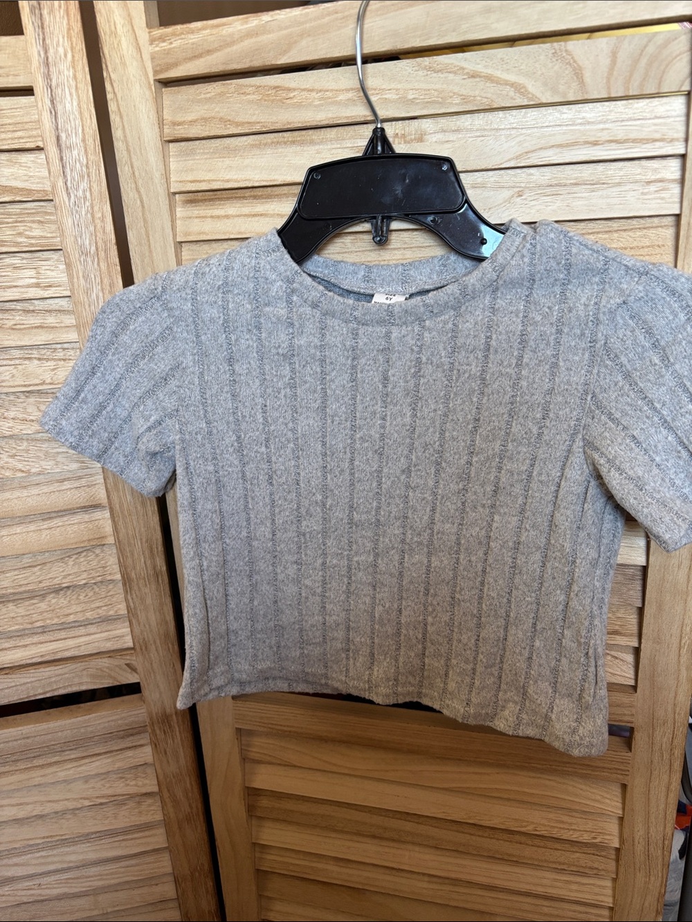 SHEIN Girls Light Gray Ribbed Short-Sleeve Knit Top 6